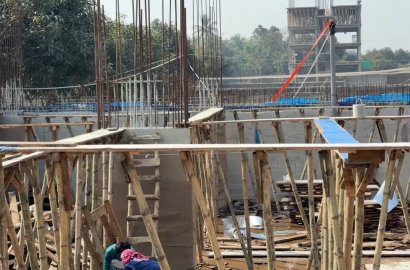 Preparing for the First-Floor Roof Casting